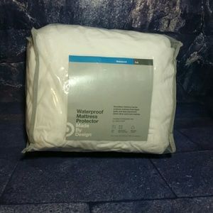 NIP Full size Waterproof mattress pad